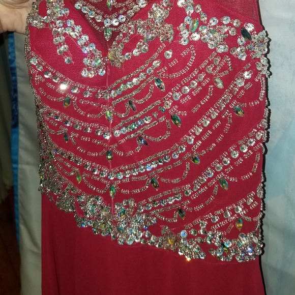 Prom/Pageant/Formal Gown - Picture 4 of 6